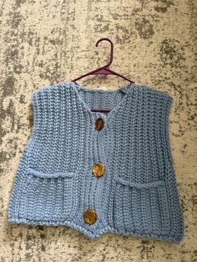 Women’s Blue Knit Sweater Vest Top size small NWT
